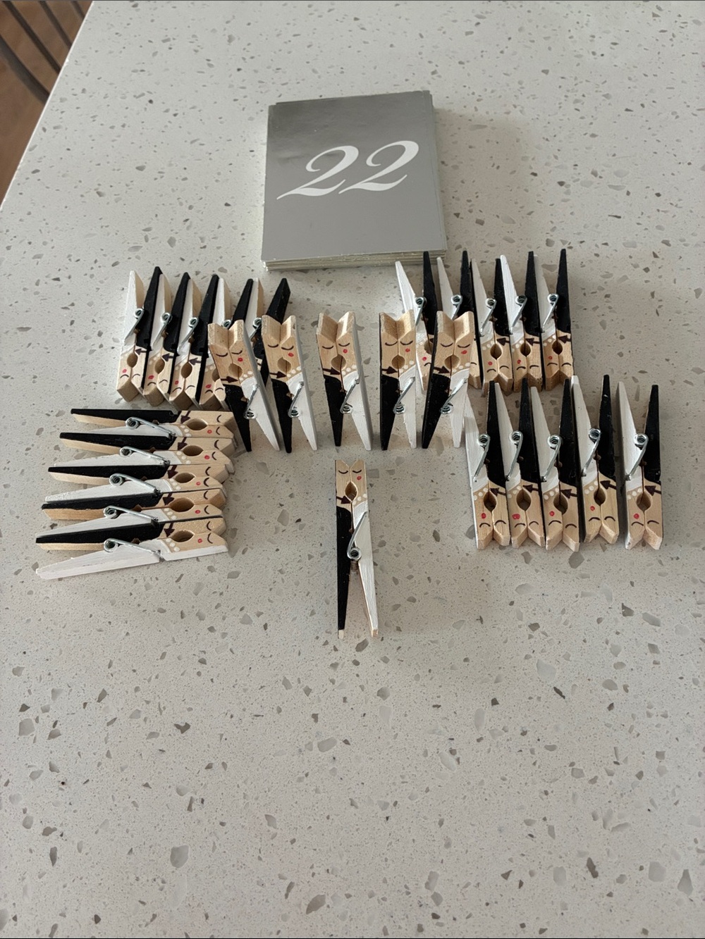 31 Clothes Pin Groom and Bride Table Card Holders.